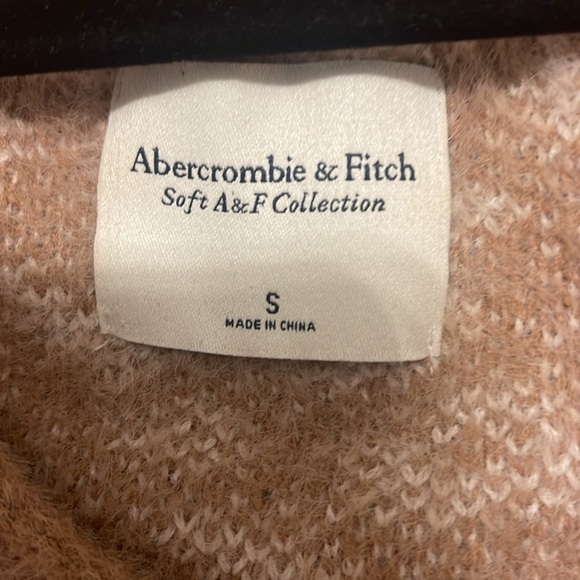 abercrombie and fitch soft collection sweater - Picture 3 of 4